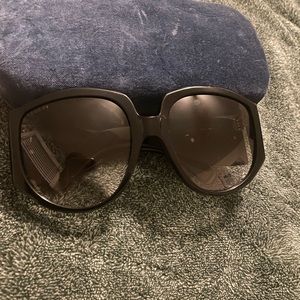 Black Gucci Sunglasses